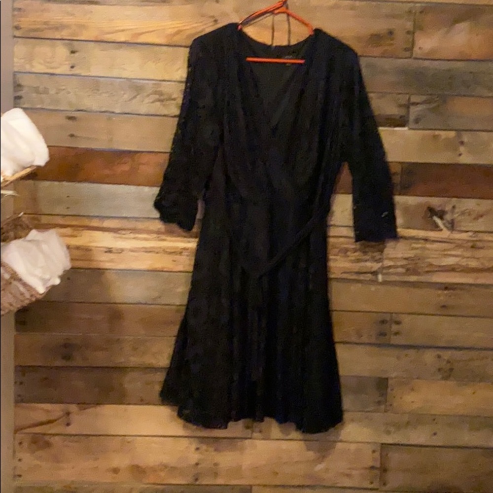 Perfect lace black dress